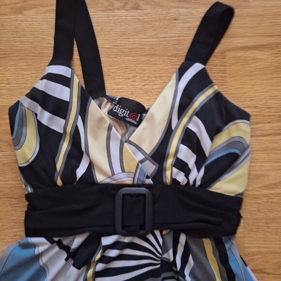 Y2K era colorful tank top - Picture 2 of 6